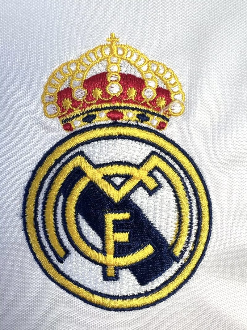 2004-2005 Real Madrid home short sleeves