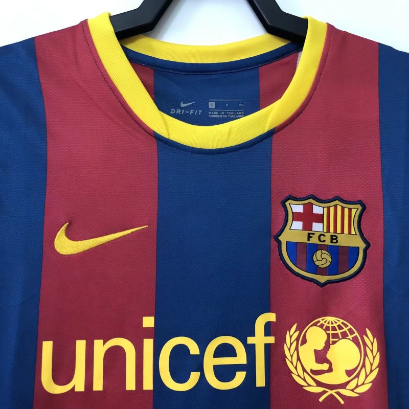 2010-2011 Barcelona home short sleeves