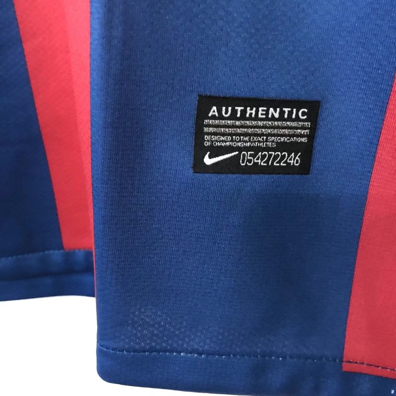 2010-2011 Barcelona home short sleeves