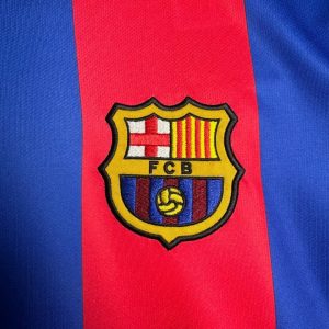 2004-2005 Barcelona home short sleeves