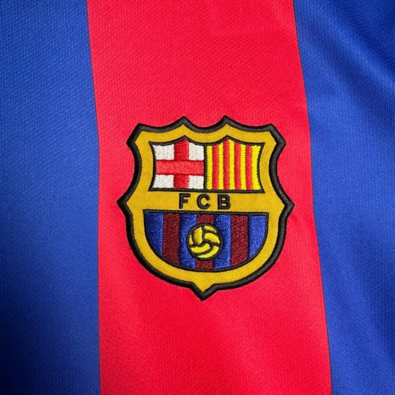 2004-2005 Barcelona home short sleeves