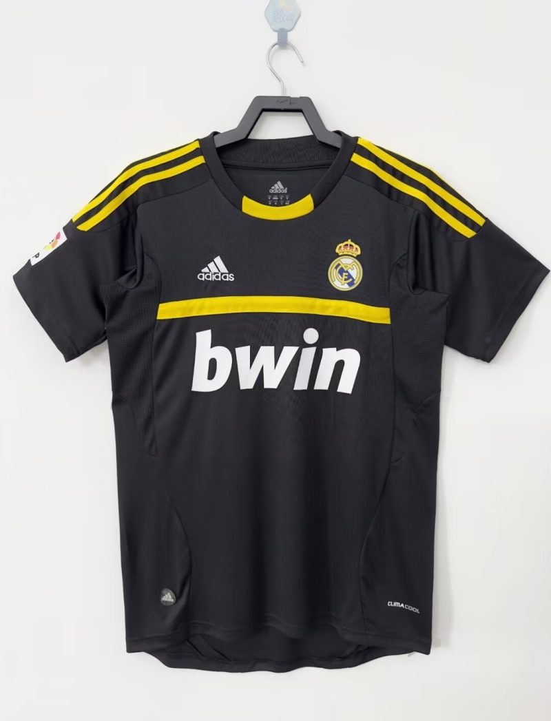 2011-2012 Real Madrid gatekeeping uniform short sleeves